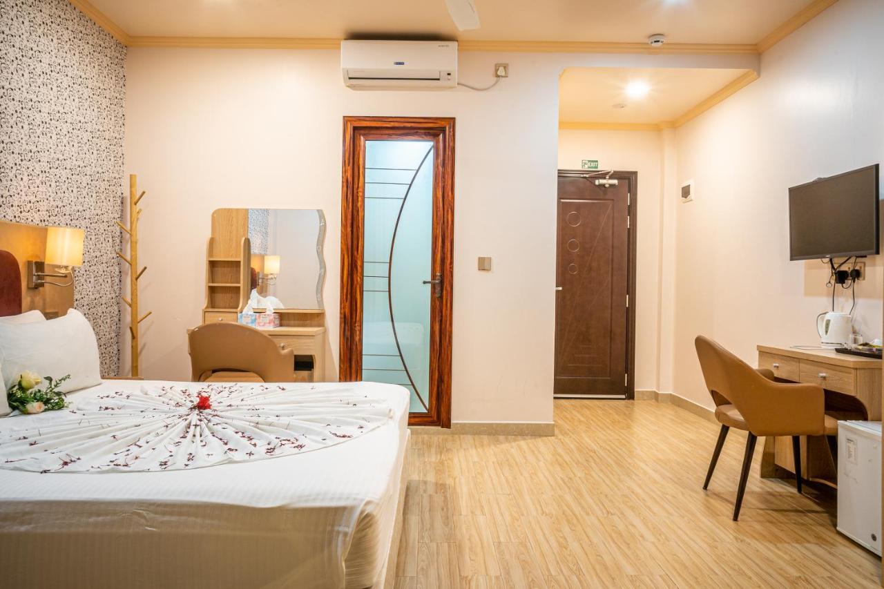 Sunrise Beach Maafushi Exterior photo