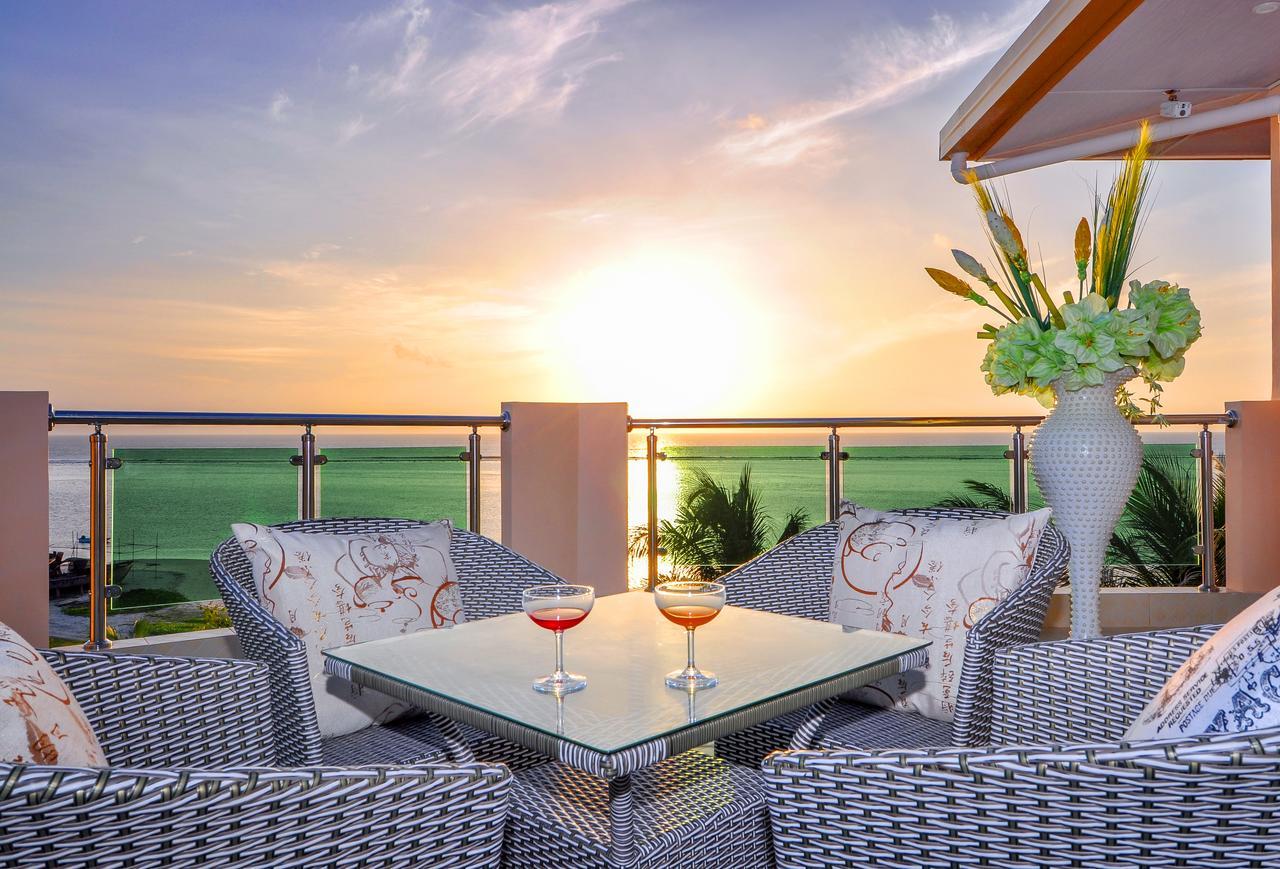 Sunrise Beach Maafushi Exterior photo