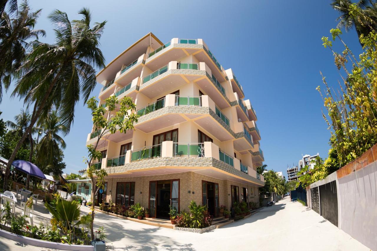Sunrise Beach Maafushi Exterior photo